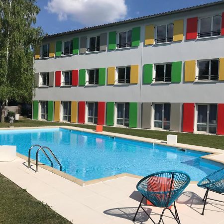 Hotel Full Colors Craponne Exteriör bild
